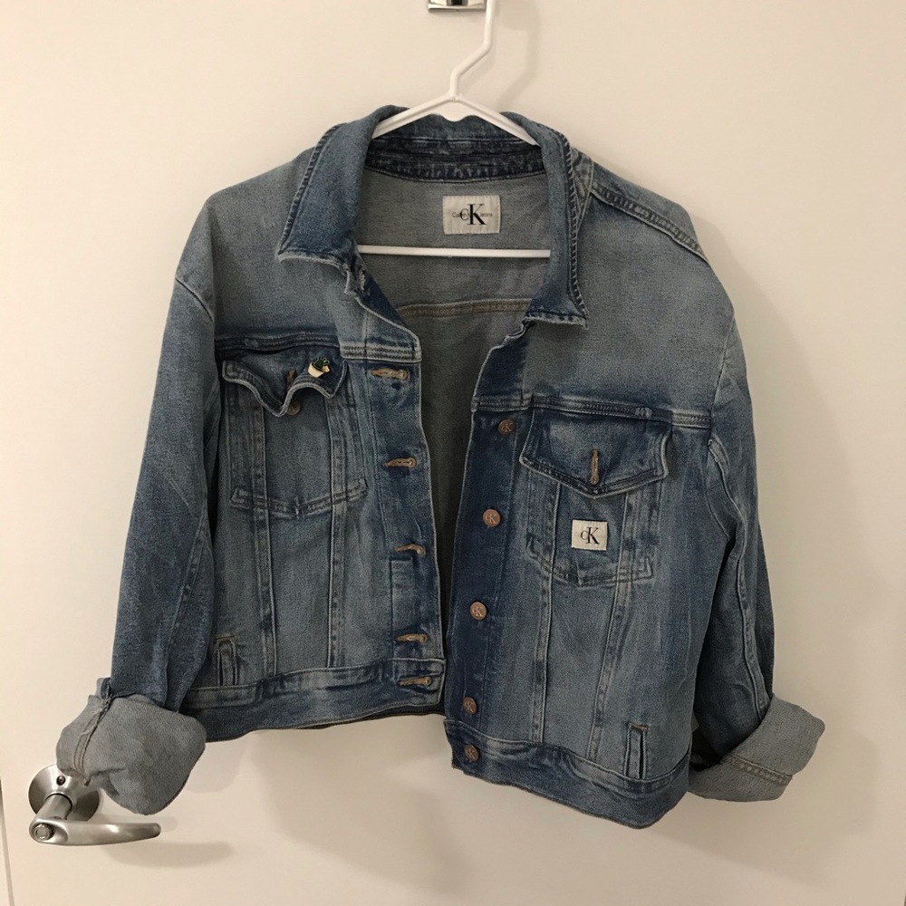 Calvin Klein Jeans - Denim Jacket comes with a pin